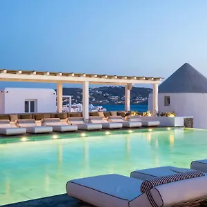 فندق بورتو ميكونوس, Mykonos Town
